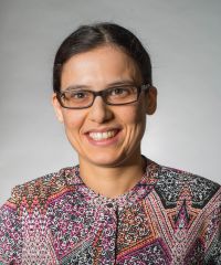 Hinda Aazzouzi Hinda Aazzouzi