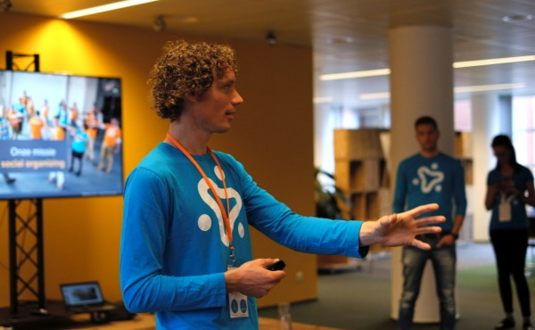 Leuker, socialer en effectiever werken Leuker, socialer en effectiever werken