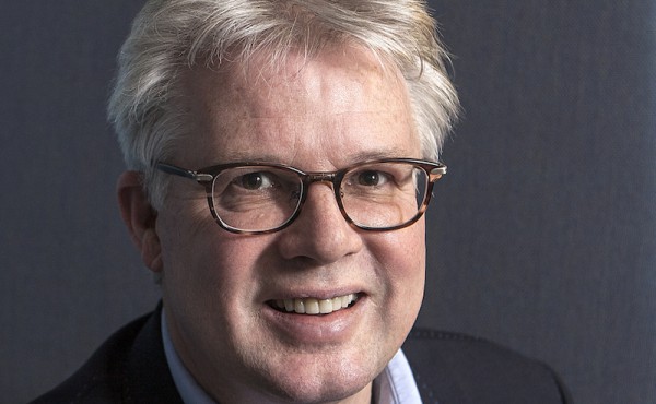 Engels in de kantine? Zet een hek om dit gedoemde land! Engels in de kantine? Zet een hek om dit gedoemde land!